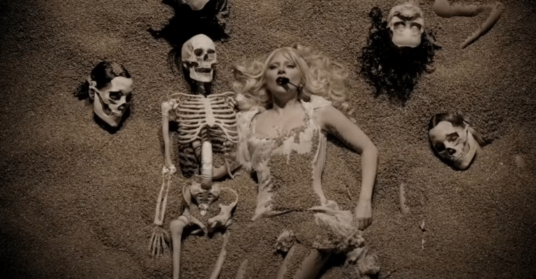 Lady Gaga transforma Copacabana em ópera gótica. Saiba tudo aqui