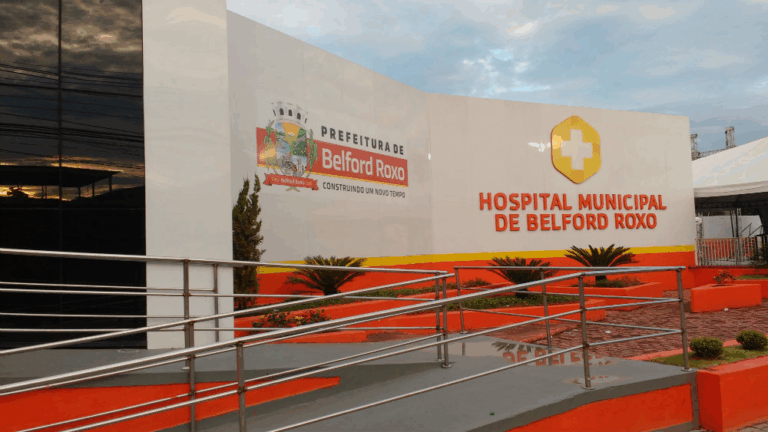 Hospital de Belford Roxo está abandonado